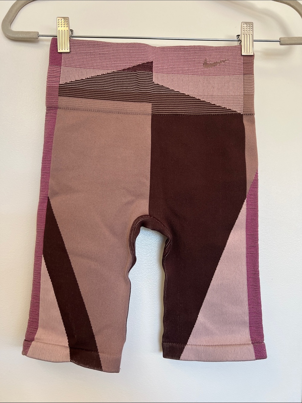 Nike Dri Fit Colorblock Seamless Bike Shorts Mauve, Pink, Plum Colorful Stretch